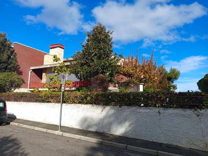 Casa trilocale in vendita in Via Novembre, Centro, Lanciano