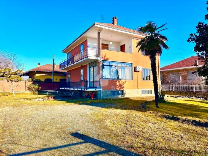 Casa con 6 locali in vendita in Via cafasse, Fiano