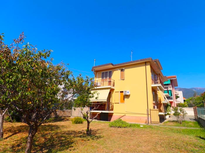 Appartamento con 5 locali in vendita in Via Giovanni Boccaccio, Centro, Loano