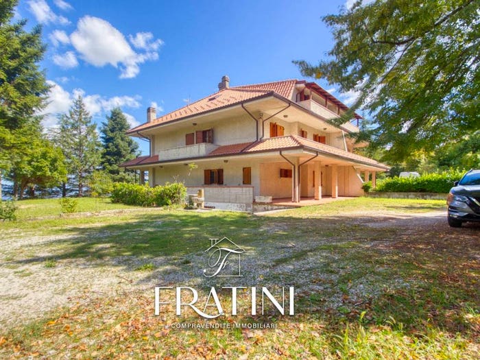 Casa con 6 locali in vendita in Frazione Cerqueto, Cerqueto, Civitella del Tronto