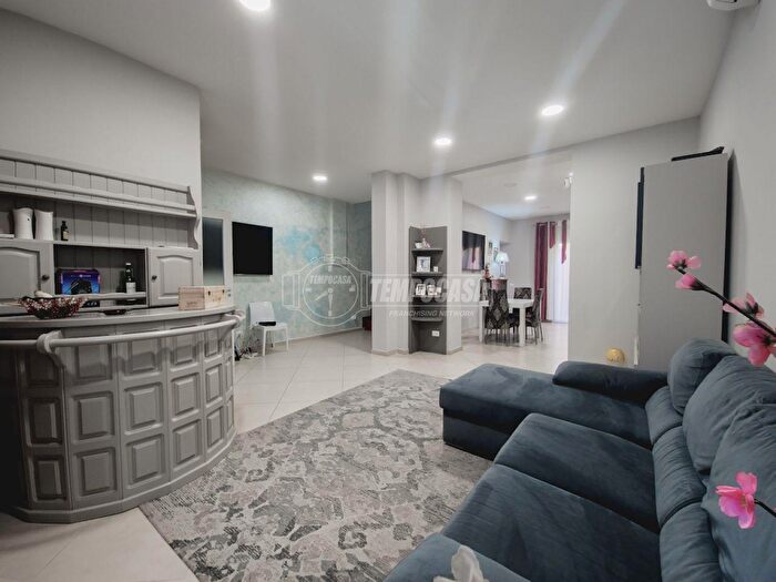 Casa con 5 locali in vendita in Via Vittorio Veneto, Viareggio