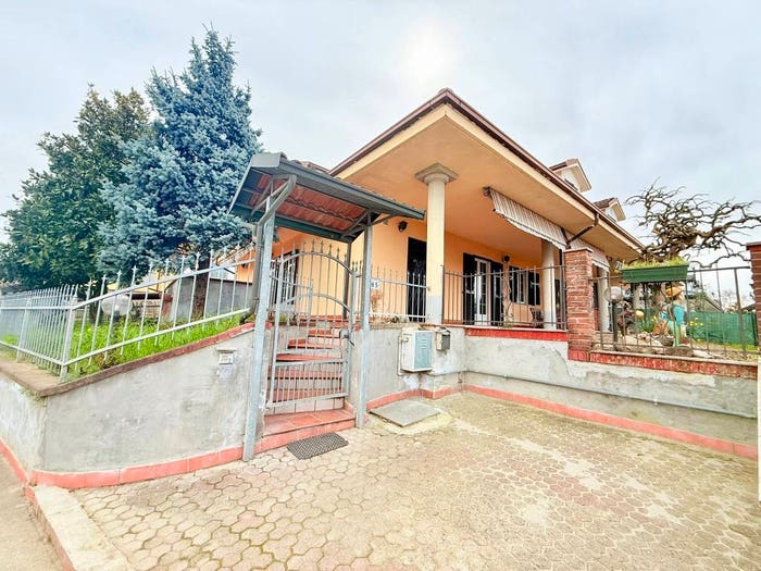 Casa con 5 locali in vendita in Via Martiri, Casalbagliano, Alessandria