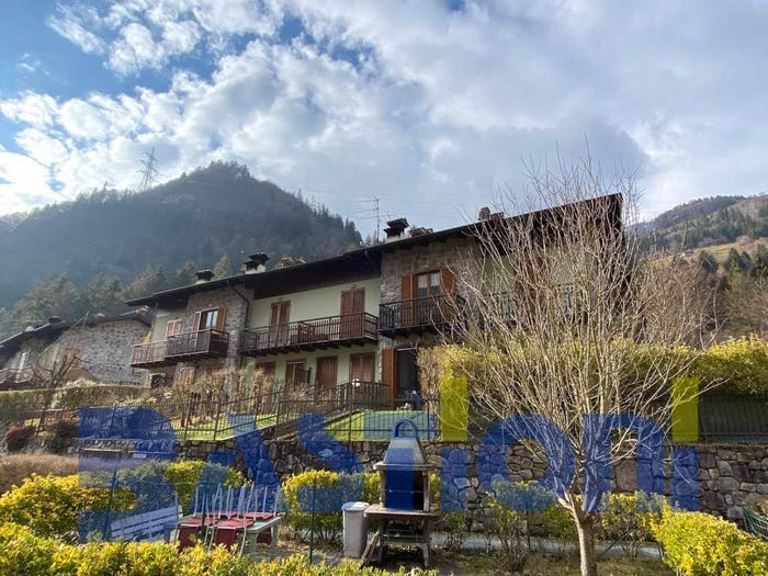 Appartamento bilocale in vendita in Via Moranda, Gromo