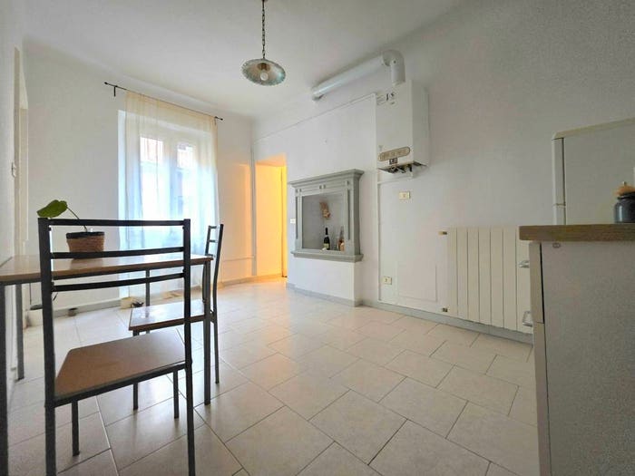 Appartamento bilocale in vendita in Corso Strada Nuova, Centro Storico, Pavia