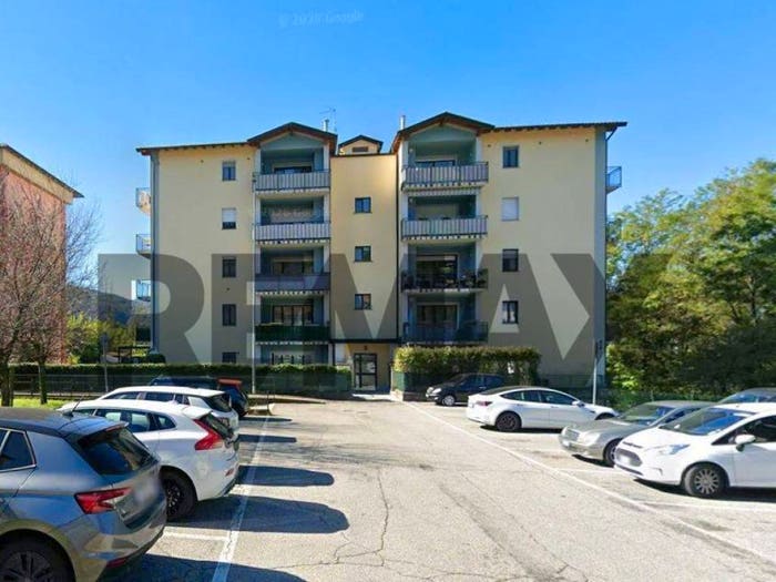 Appartamento trilocale in vendita in Centro, Luino