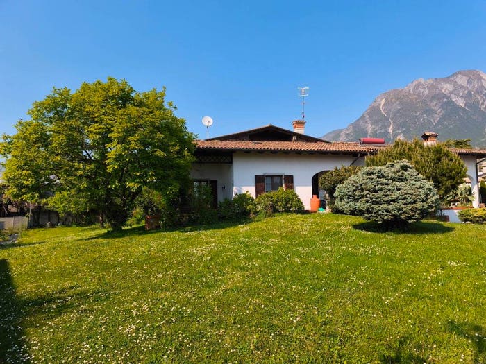 Casa con 6 locali in vendita in Via Osoppo, Gemona, Gemona del Friuli