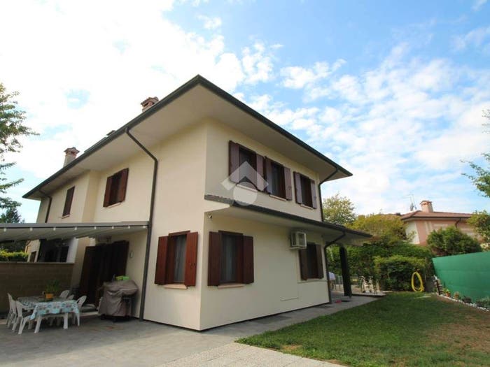 Casa quadrilocale in vendita in Via dei Fanti, Centro, Torri di Quartesolo