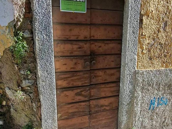 Casa con 6 locali in vendita in Via Roma, Proserpio