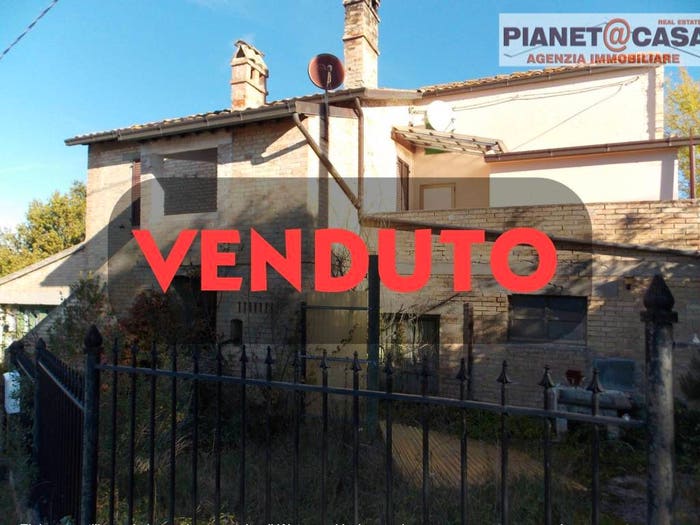 Casa con 6 locali in vendita in Via Vallicella, Centro, Colli del Tronto