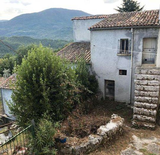 Casa bilocale in vendita in Via Acquanascosa, Rocchetta Nuova, Rocchetta a Volturno