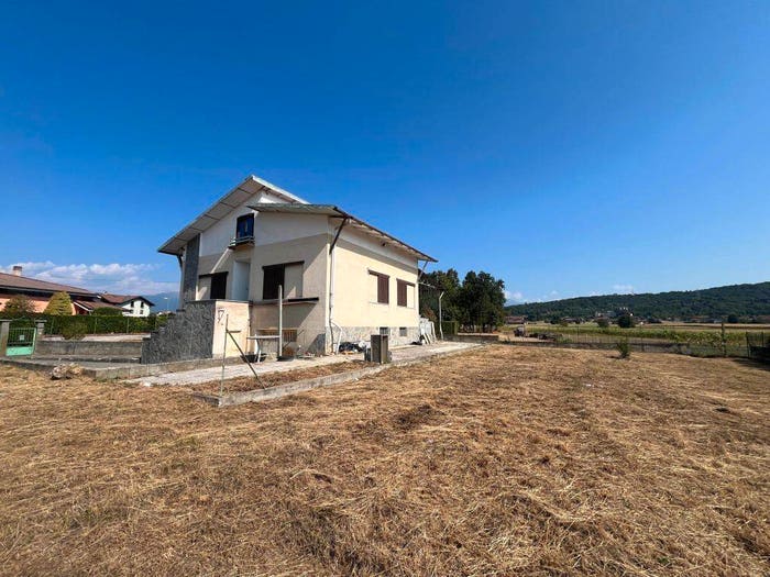 Casa quadrilocale in vendita in Via Dottor Aldo Roletto, Centro, Agliè