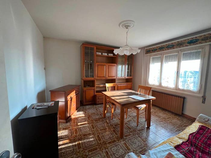Casa con 6 locali in vendita in Via Villa Superiore, Centro, Luzzara