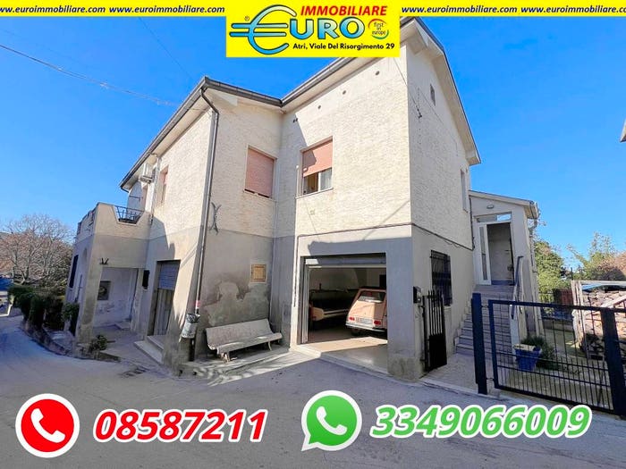Casa con 6 locali in vendita in Via Indipendenza, San Giacomo, Atri