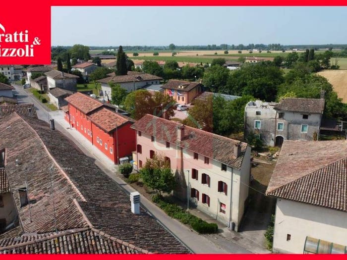 Casa con 5 locali in vendita in via della Chiesa, Privano, Bagnaria Arsa