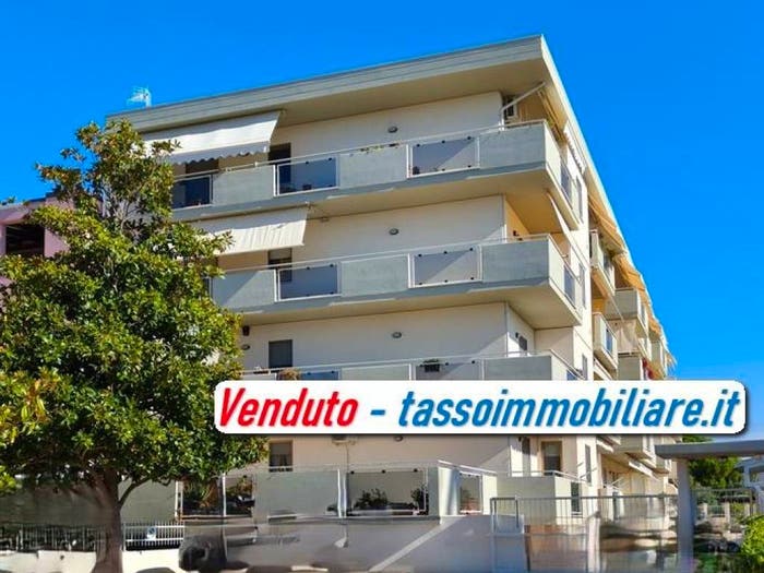 Appartamento quadrilocale in vendita in VIA RUELLA PETRILLI, Centro, Ortona
