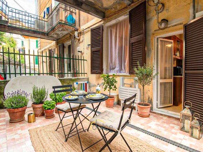 Appartamento trilocale in vendita in Via Leonardo Montaldo, Staglieno, Genova