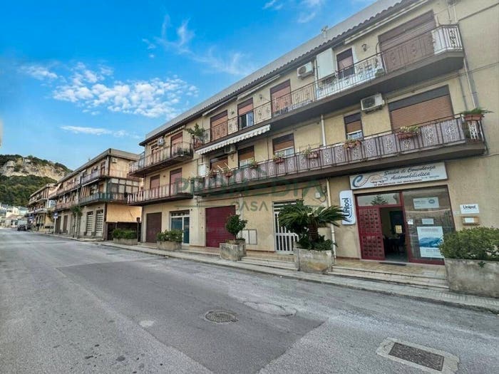 Appartamento con 5 locali in vendita in Via Fiorina Sardo, Rometta Marea, Rometta