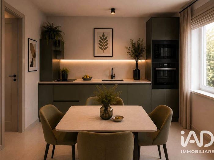 Appartamento con 5 locali in vendita in Via UNITA' D'ITALIA, San Martino della Battaglia, Desenzano del Garda