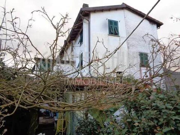 Casa con 6 locali in vendita in Riccò del Golfo di Spezia