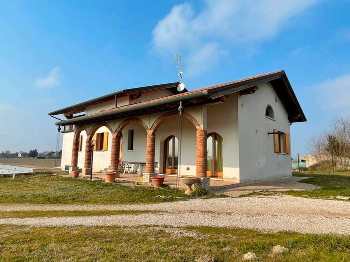Appartamento con 6 locali in vendita in via Vecchia Romea, Sant'Anna Cavanella d'Adige, Chioggia