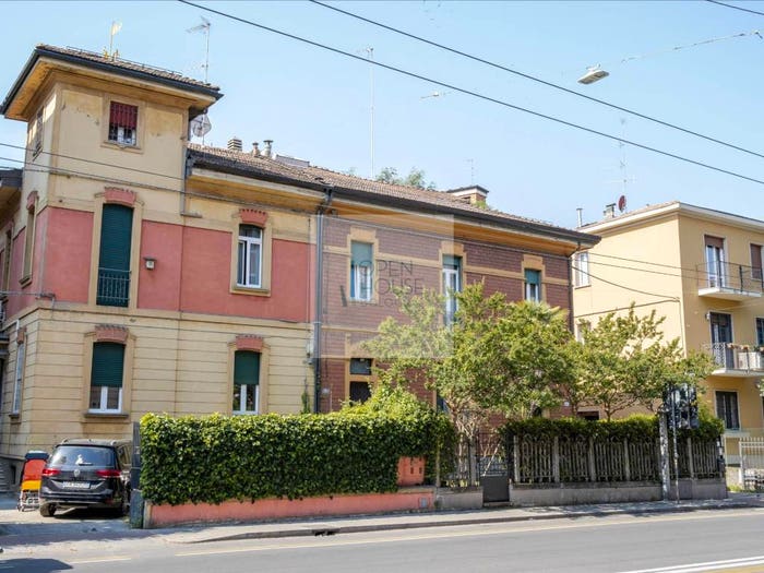 Casa con 6 locali in vendita in Via Andrea Costa Bologna, Saragozza fuori Porta, Bologna