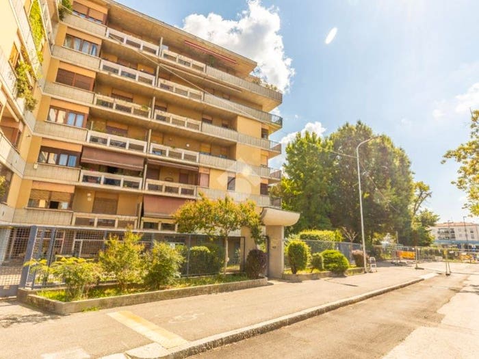Appartamento quadrilocale in vendita in Via Molino Baertsch, Redona, Bergamo