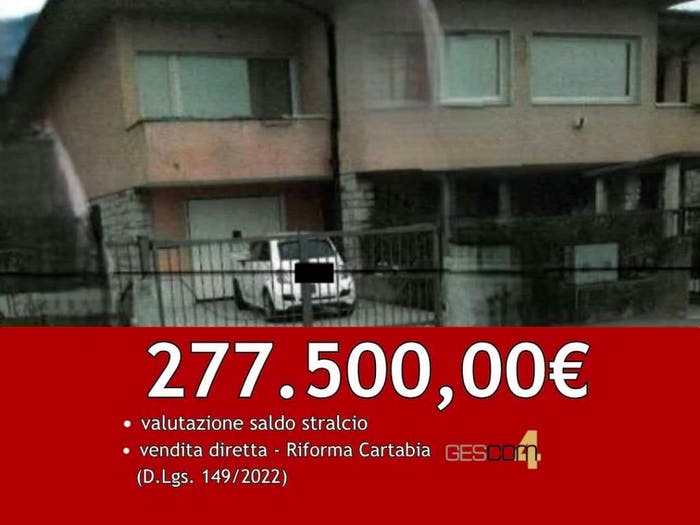 Casa con 5 locali in vendita in Via del parco, Centro, Nave