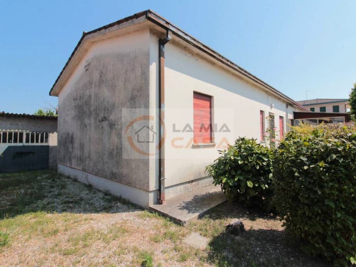 Casa quadrilocale in vendita in Via Veneto, Campolongo Maggiore Liettoli, Campolongo Maggiore