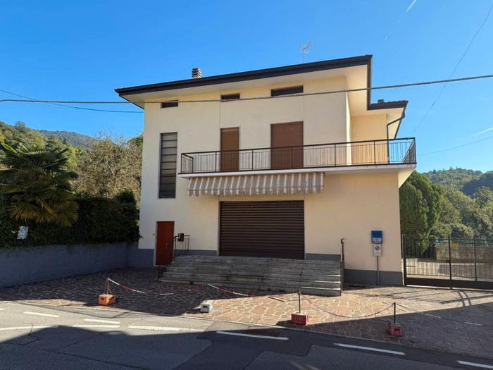 Casa quadrilocale in vendita in Corso Europa, Casco, Cenate Sopra