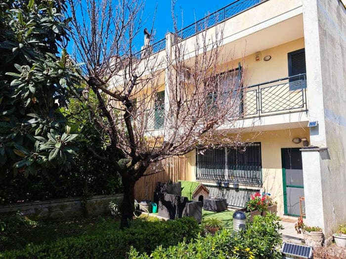 Casa con 5 locali in vendita in Via Caprarelle, Brusciano
