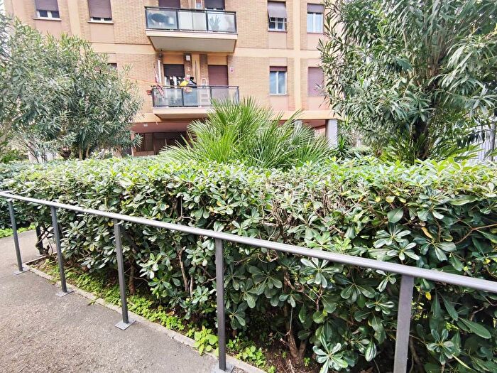 Appartamento trilocale in vendita in Viale dei Romanisti, Alessandrino Torre Spaccata, Roma