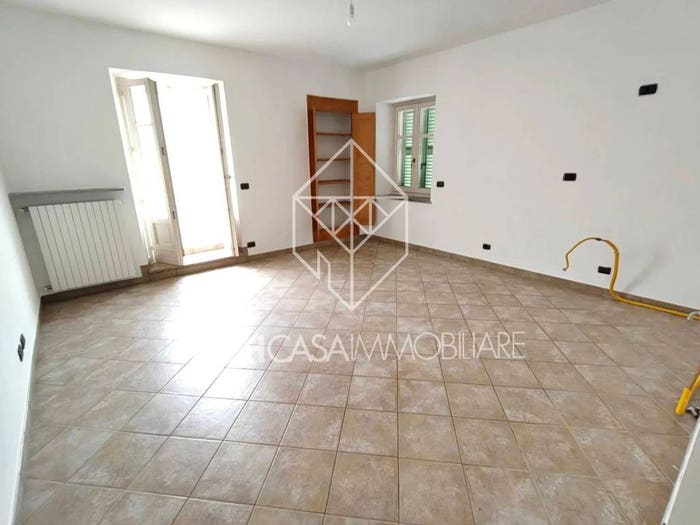 Appartamento trilocale in affitto in Via Castello di Godego, Centro, Boves