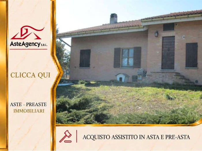 Casa con 6 locali in vendita in Località Madonna Rossa Via Strada provinciale delle Cesane, Urbino