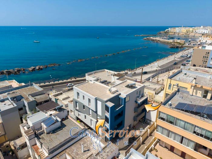 Appartamento trilocale in vendita in Via Emanuele Barba, Centro, Gallipoli