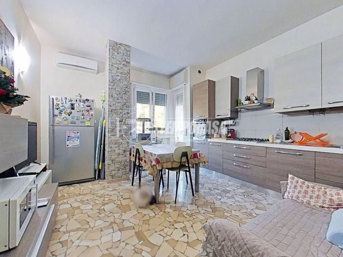 Appartamento trilocale in vendita in Via Giacomo Matteotti A, Macherio