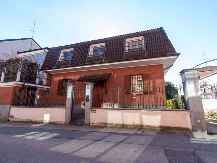 Appartamento quadrilocale in vendita in Via dei Mille, San Pietro, Moncalieri