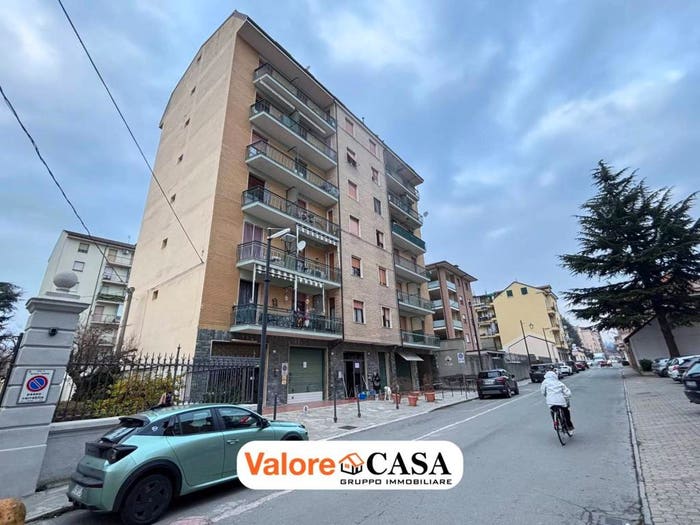 Appartamento con 5 locali in vendita in Centro, Acqui Terme