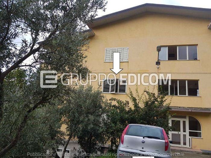 Appartamento con 6 locali in vendita in via Nazionale I Traversa, Albi
