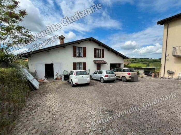 Casa quadrilocale in vendita in Località Boffalora di Scipione snc, Salsomaggiore Terme