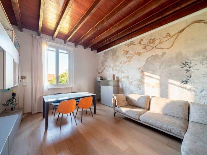 Appartamento trilocale in vendita in Via Valtellina, Isola, Milano