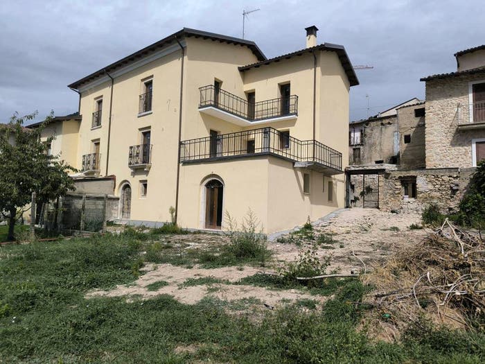 Casa con 5 locali in vendita in Via Zingaretto, Centro, Barisciano