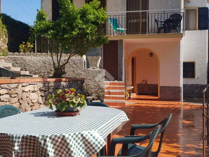 Casa quadrilocale in vendita in Via Antonio G Norero, San Colombano Certenoli