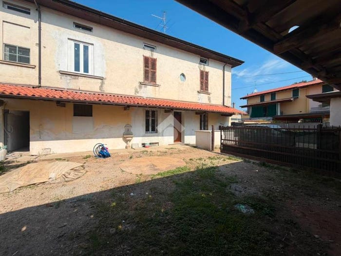 Casa quadrilocale in vendita in Via Gaetano Donizetti, Centro, Palazzolo sull'Oglio