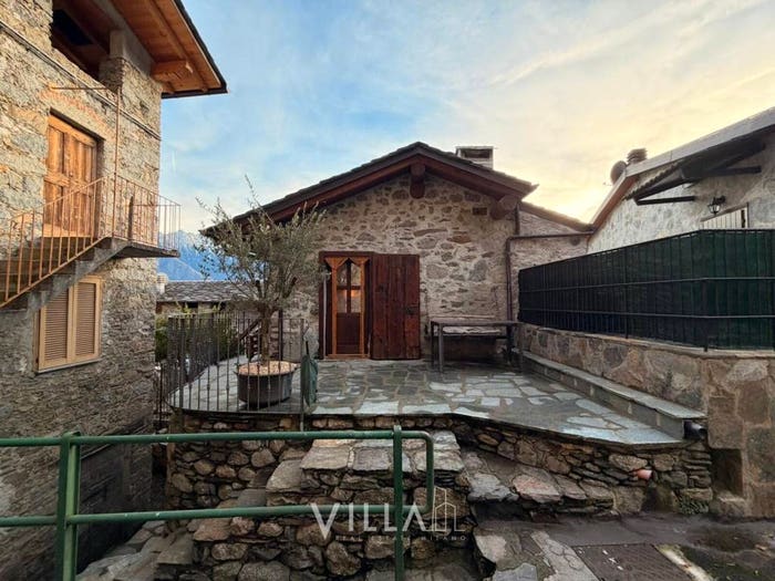 Casa trilocale in vendita in Via Biolo, Ardenno