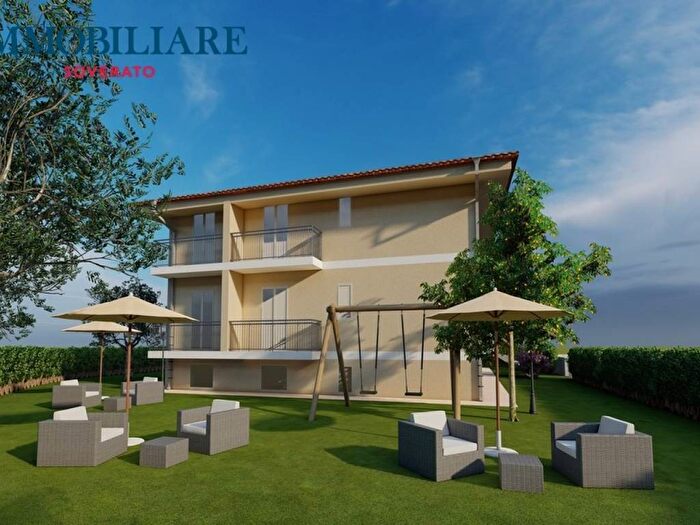 Appartamento trilocale in vendita in Via dei Gelsomini, San Sostene Marina, San Sostene