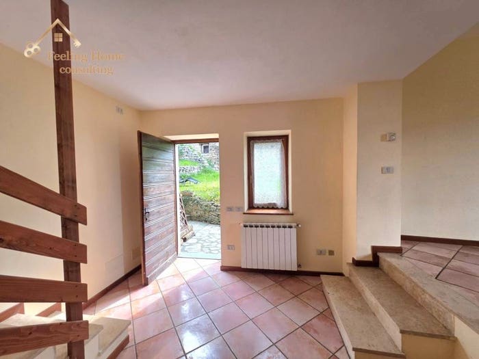 Casa quadrilocale in vendita in Via Grumello, Corna Imagna