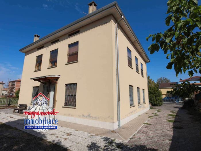 Casa con 5 locali in vendita in VIA ALBERELLI, Renazzo, Cento