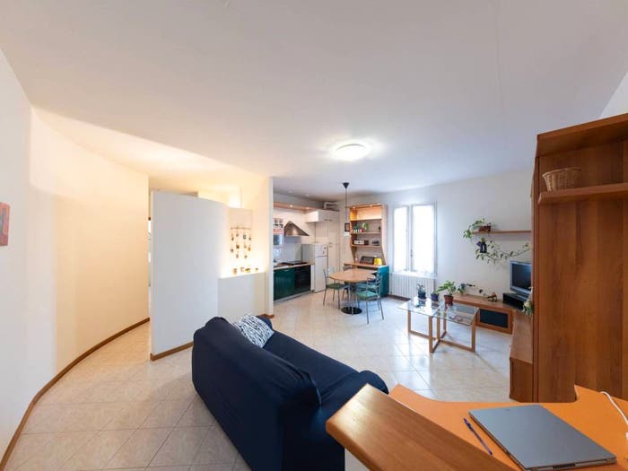Appartamento trilocale in vendita in Via Camillo Benso di Cavour, Centro Storico, Imola