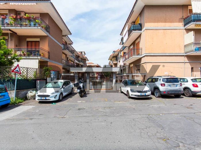 Appartamento con 5 locali in vendita in Via Treviso, Centro, Mascalucia