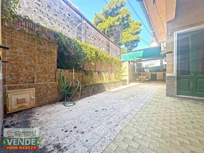 Casa con 6 locali in vendita in Via Principe di Piemonte, Fiumefreddo di Sicilia